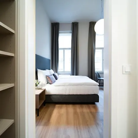Karl By Zeitraum 4* Prague