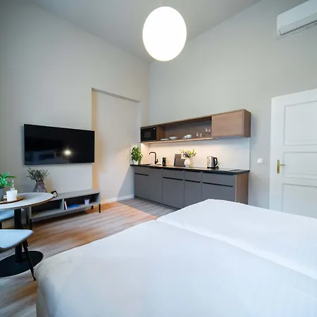 Karl By Zeitraum 4* Prague