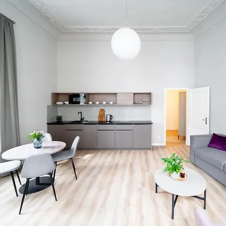 Karl By Zeitraum Apartmanhotel