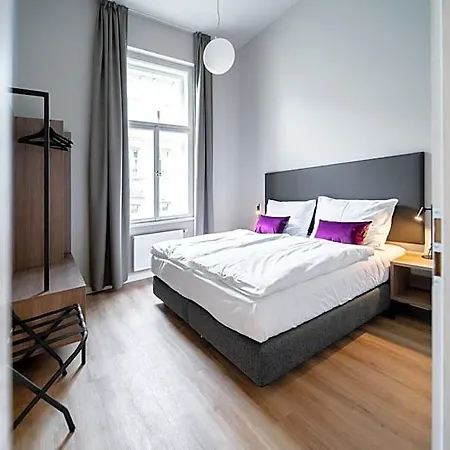 Karl By Zeitraum Aparthotel Praha