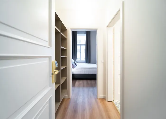 Aparthotel Karl By Zeitraum 4*