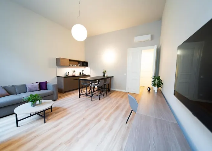 Aparthotel Karl By Zeitraum 4*