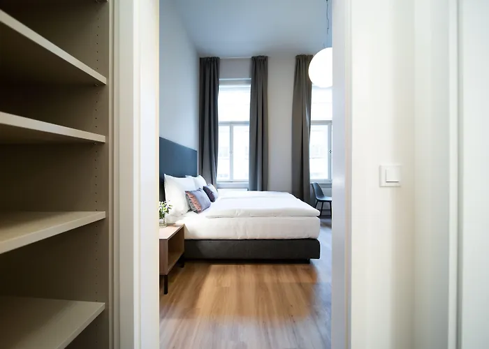 Aparthotel Karl By Zeitraum 4*