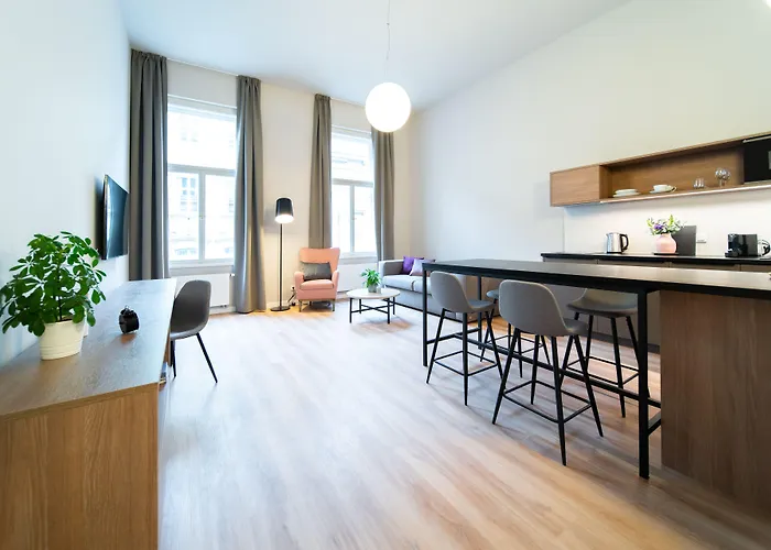 Aparthotel Karl By Zeitraum 4*